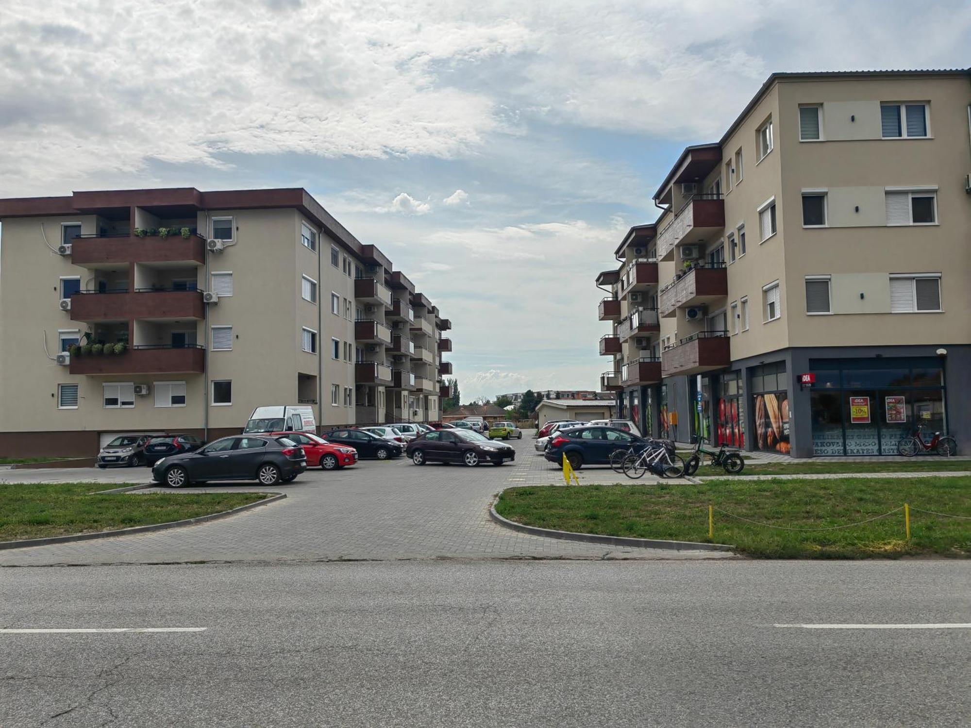 Road Warriors Apartment Σουμπότικα Εξωτερικό φωτογραφία