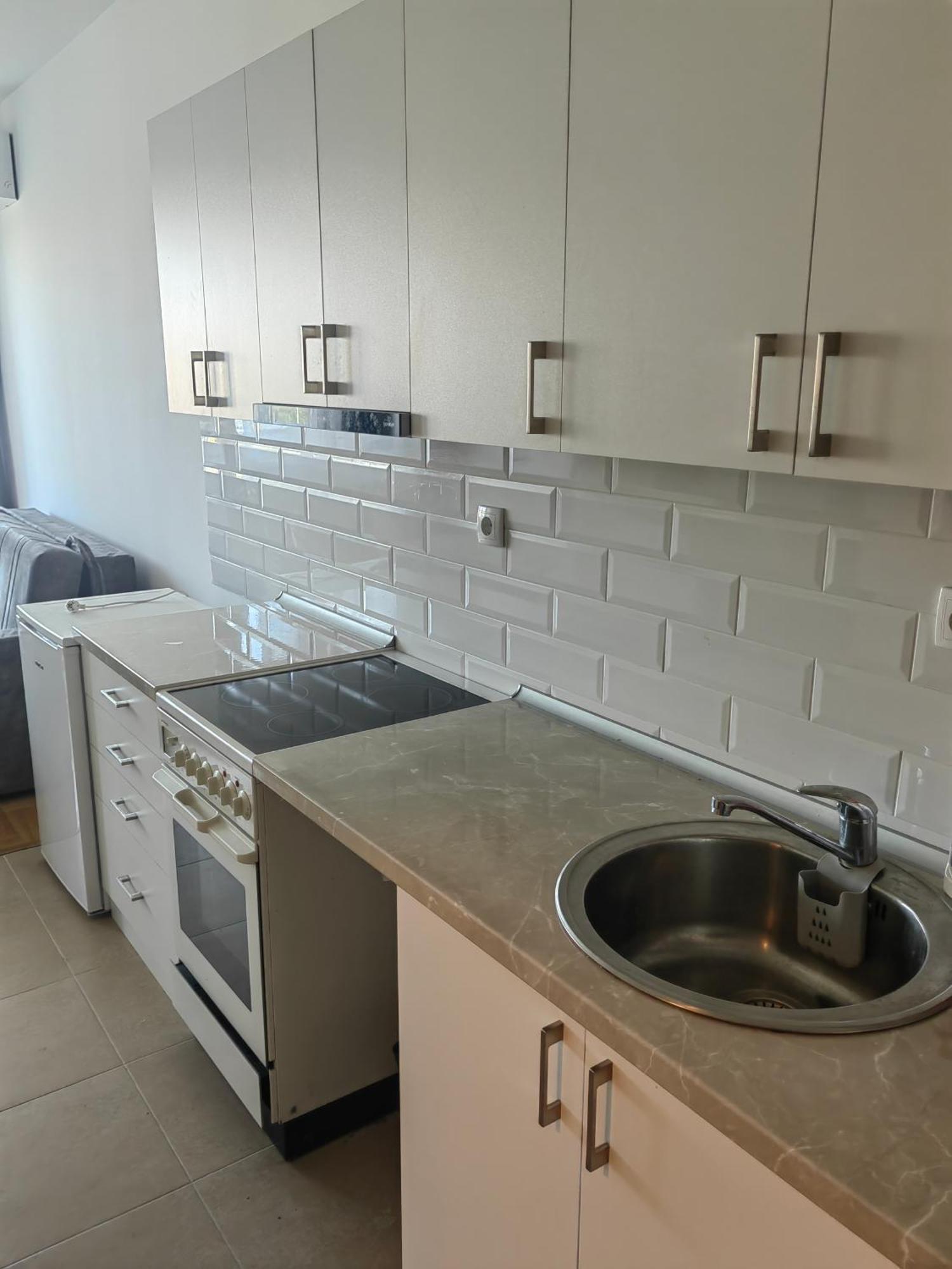 Road Warriors Apartment Σουμπότικα Εξωτερικό φωτογραφία