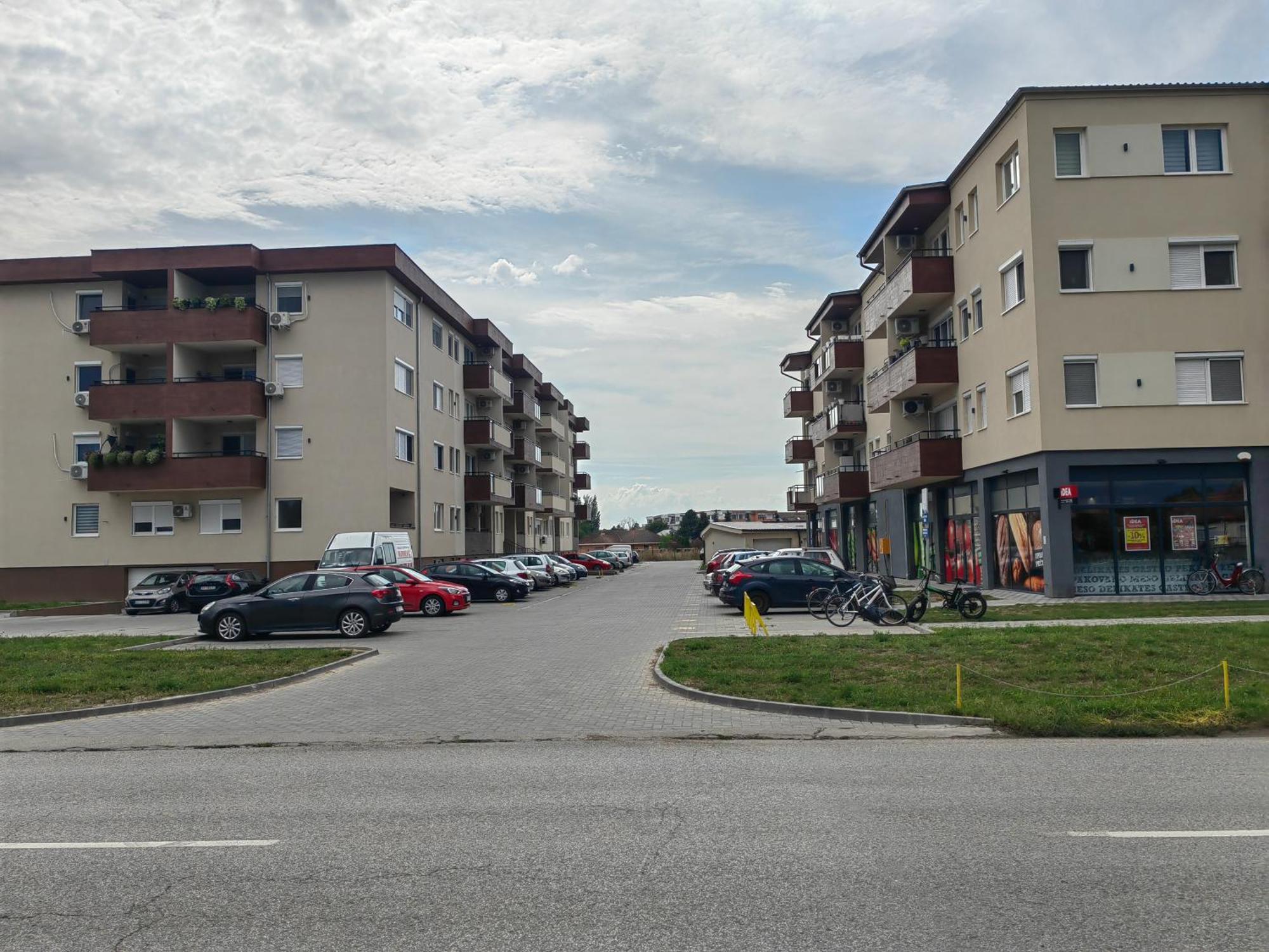 Road Warriors Apartment Σουμπότικα Εξωτερικό φωτογραφία